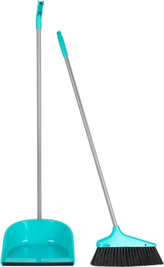 Pulizia senza piegarsi grazie ai manici lunghi