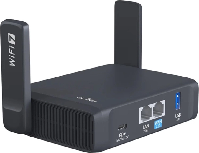 2,5G Ethernet + USB 3.0 v kompaktním provedení
