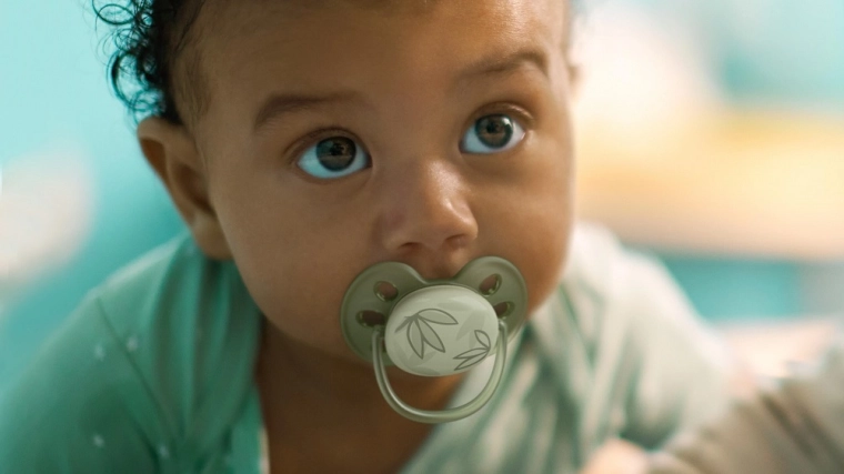 Tétine orthodontique en silicone à la sensation naturelle