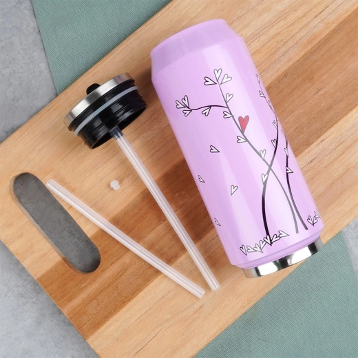 Tesniace viečko a praktické príslušenstvo