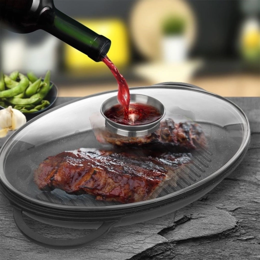 Lid with dispenser for wine and stock