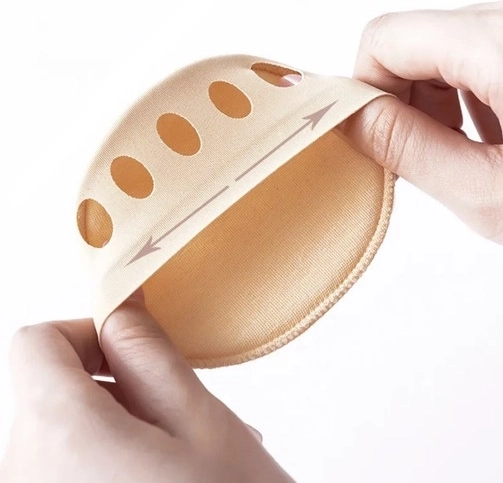 Elastic top layer for better hold