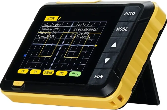 Vestavěný generátor 1 kHz