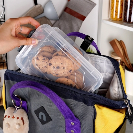 Versatile use at home and on the go