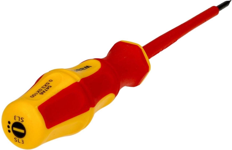 Durable blade made of chrome-vanadium steel