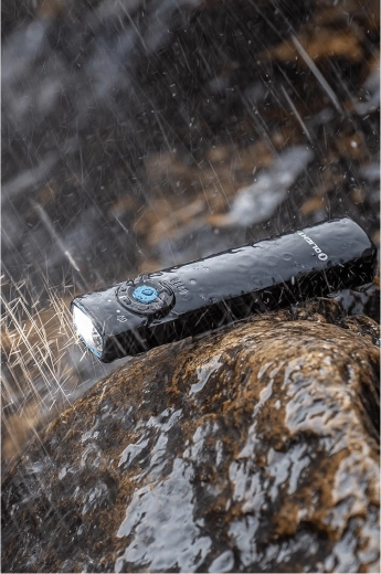 IPX7 durability and fast magnetic charging