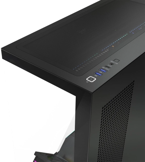 Panneau I/O moderne et airflow optimisé