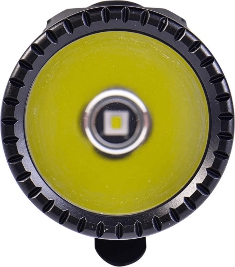 High-performance OSRAM LED and throw up to 410 m