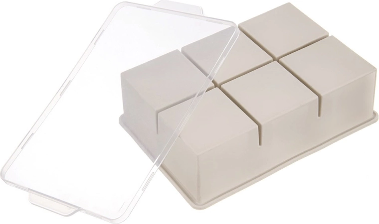 Démoulage facile grâce au silicone flexible