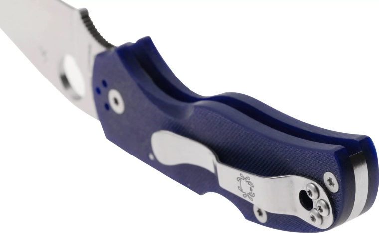 Ergonomic G10 handle and 4-position clip