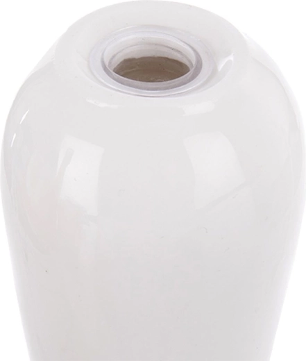 Porcellana con rilievo per una tavola di stile