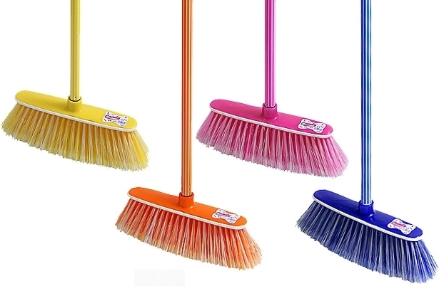 Metla za metenje Candy s drškom 120 cm