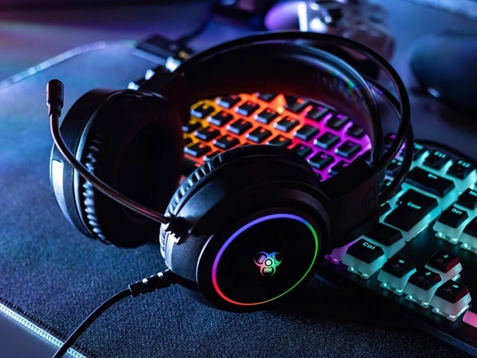 Illuminazione RGB e comunicazione chiara