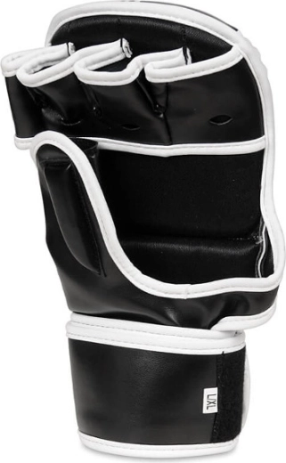 Paume ouverte pour la prise et la ventilation