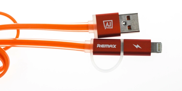 Flat, durable, and tangle-free design