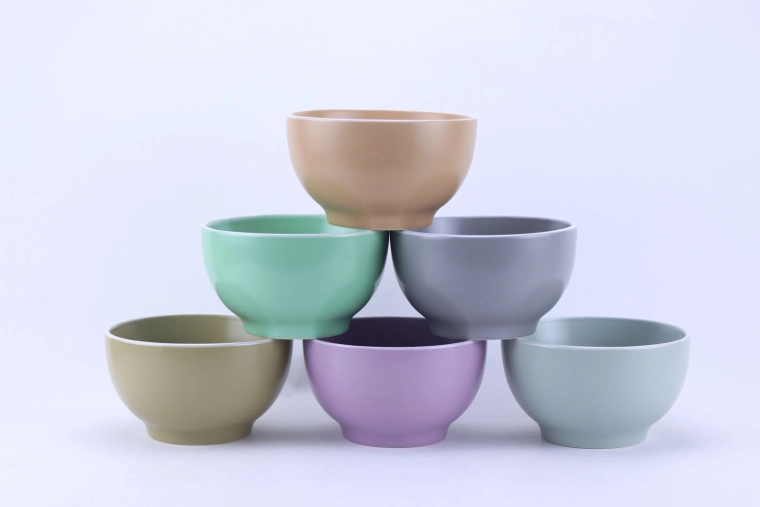 Keramische Bouillonschale 680 ml mit grüner Glasur