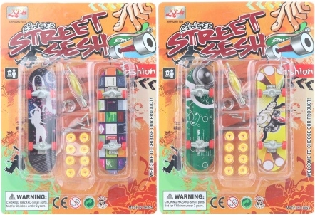 Set of plastic screw-together skateboards with accessories, mixed types