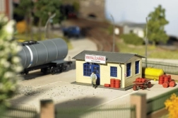 Piko Hobby boutique d’huiles Günther – kit H0