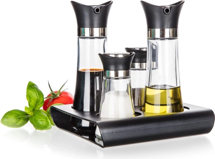 Organizzazione completa delle spezie in un unico posto