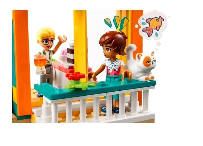LEGO Friends Leo's Room