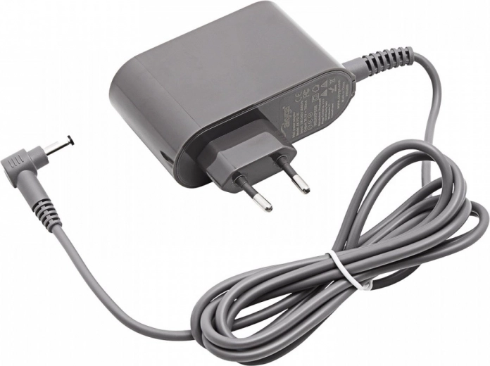 Kompakt netadapter til rejsen