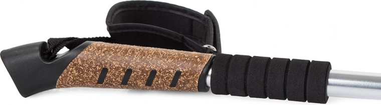 Udoben plutovinast ročaj