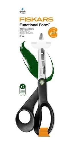Kitchen scissors functional form renew by Fiskars