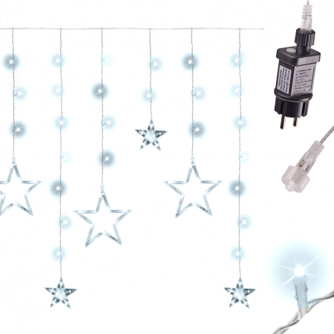 LED prívesok studenej bielej farby s dvoma typmi hviezd - 2,5 m, 138 LED diód – Studená biela