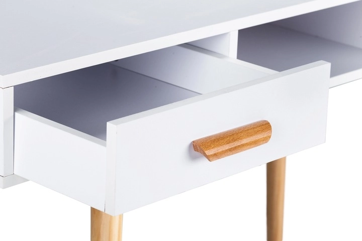 Piano resistente e gambe robuste in massello