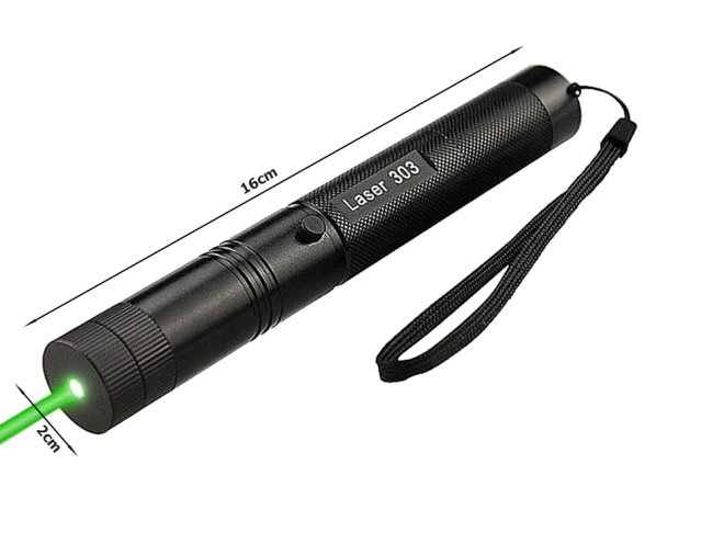 Silný zelený paprsek 532 nm