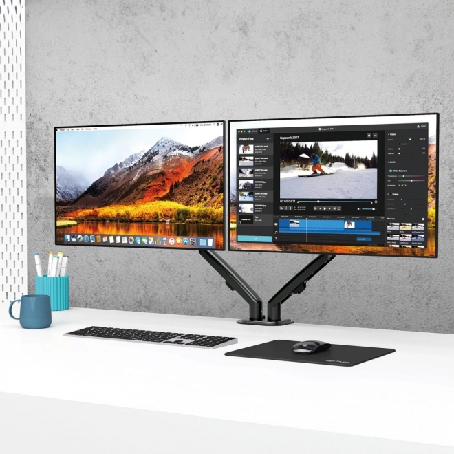 Fully Adjustable Monitor Position