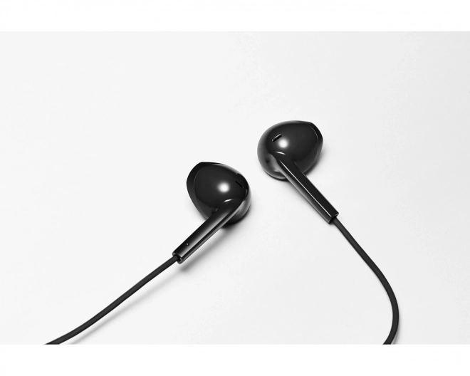 In-ear USB-C headphones with remote control