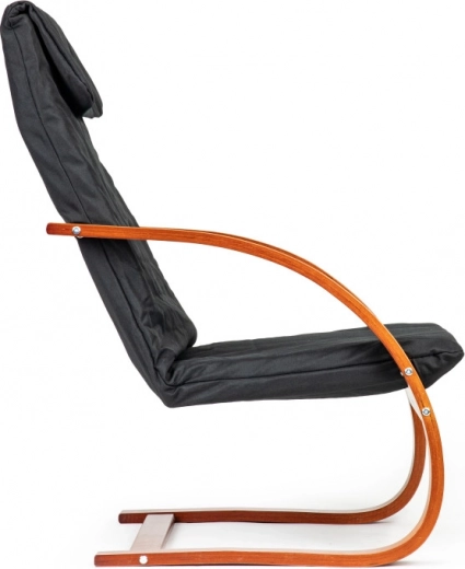 Duurzame constructie van gebogen multiplex en metaal