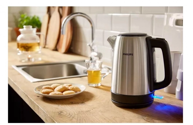 Durable kettle with stainless steel by Philips