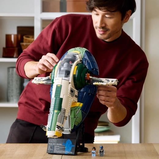 Build, play, display