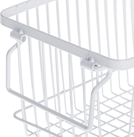 Sturdy metal and easy cleaning