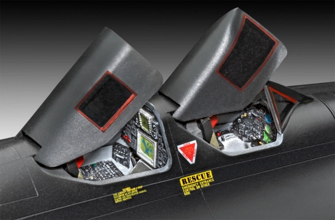 Lockheed SR-71 Blackbird Model Kit 1/48 Scale