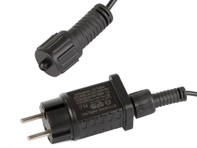 IP44 resistance for outdoor use