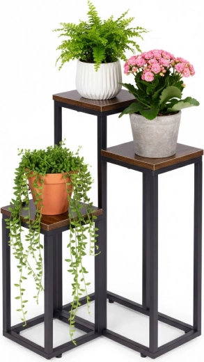 Trioravna postavitev za impresivno razstavo