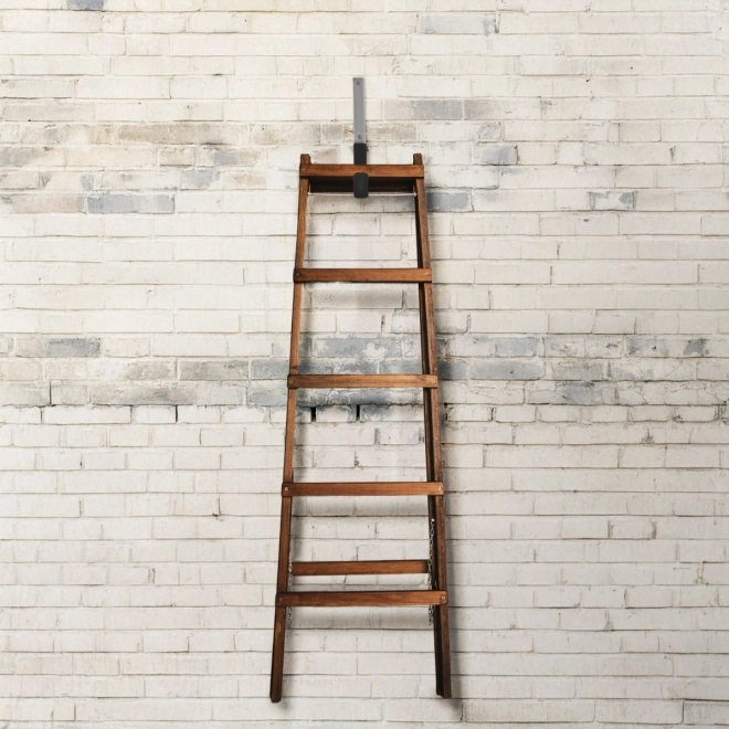 Steel tire rack