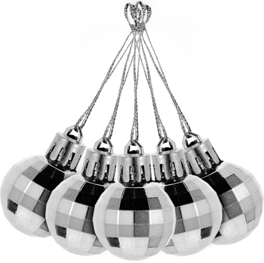 Blask i lustrzany efekt dla rozświetlonej choinki