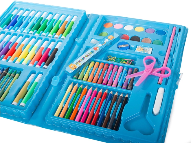 Clear organization and practical accessories