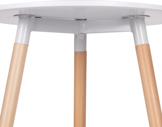 Stable combination of wood and metal