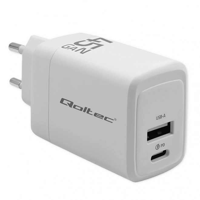 Fast GaN Wall Charger by Qoltec
