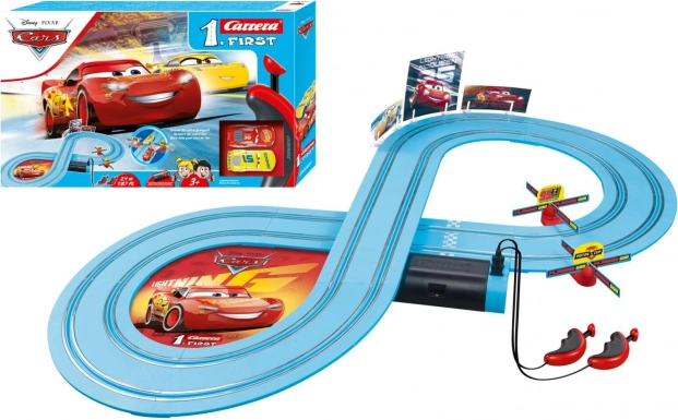 Pista elettrica Carrera First CARS Friends Race 2,4 m