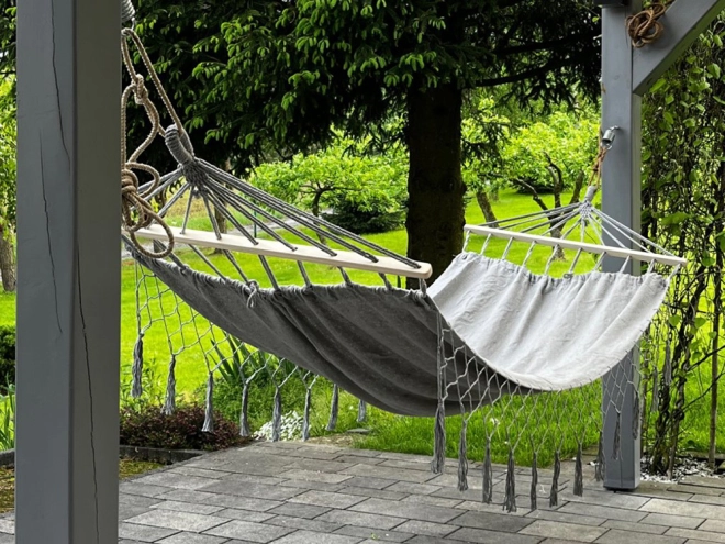 Easy Hanging