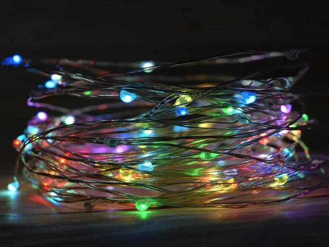 Mehrfarbige LED-Lichterketten auf Draht, 10 m, mit Batterien