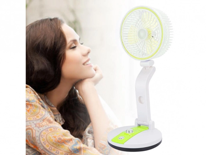 Přenosný skládací ventilátor s LED světlem