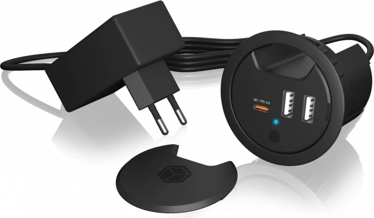 Drie poorten voor meerdere apparaten tegelijk