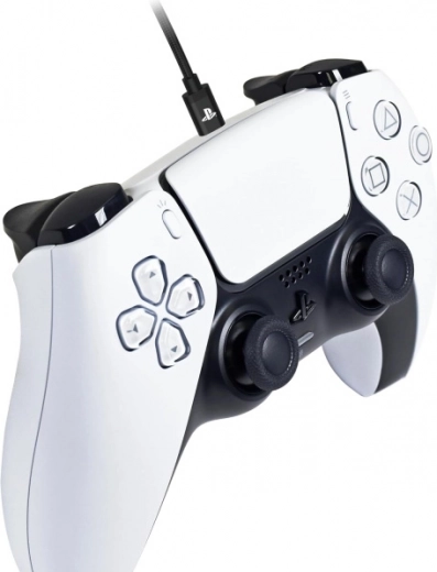 Hraj a nabíjej současně